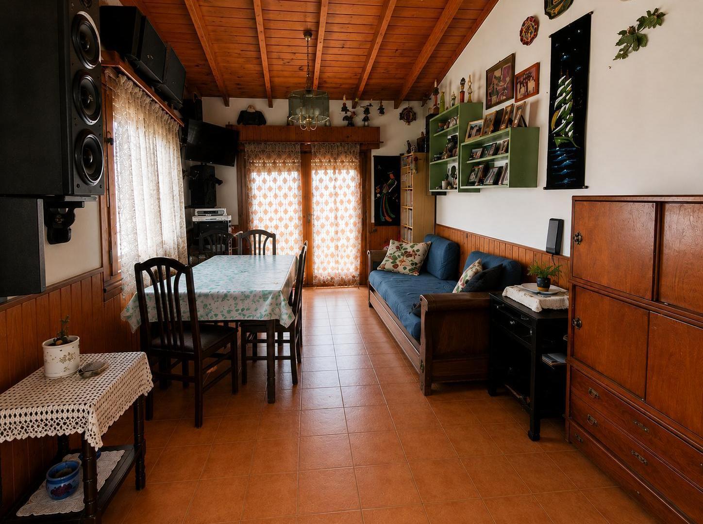 Foto de Oportunidad en Santa Teresita | Casa en venta 2 Ambientes Sin Expensas, imagen 2