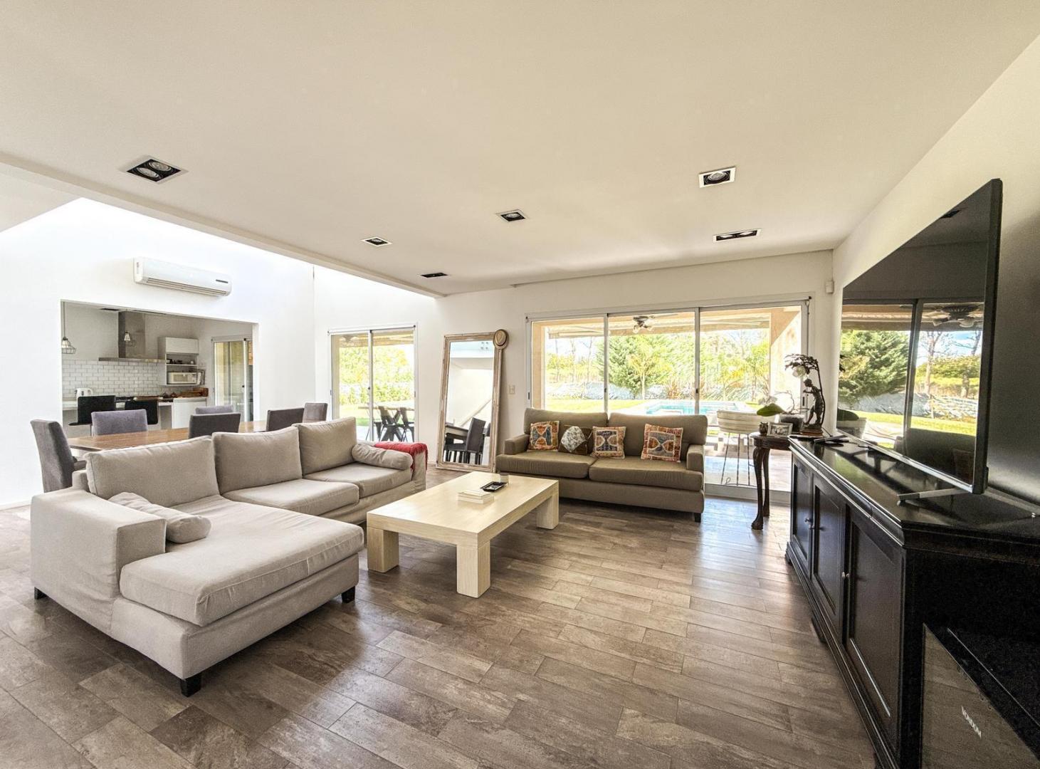 Foto de Casa en Venta en Haras Santa Maria, Escobar, GBA Norte, imagen 2