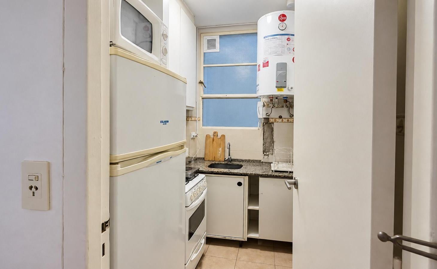 Foto de Departamento monoambiente en venta Recoleta Juncal al 2100, imagen 4