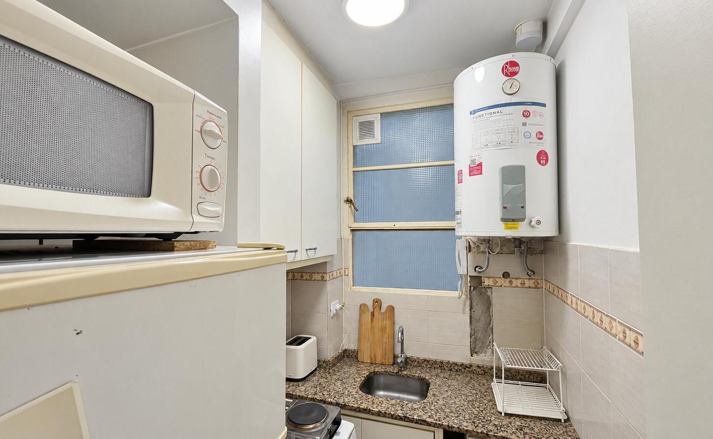 Foto de Departamento monoambiente en venta Recoleta Juncal al 2100, imagen 3