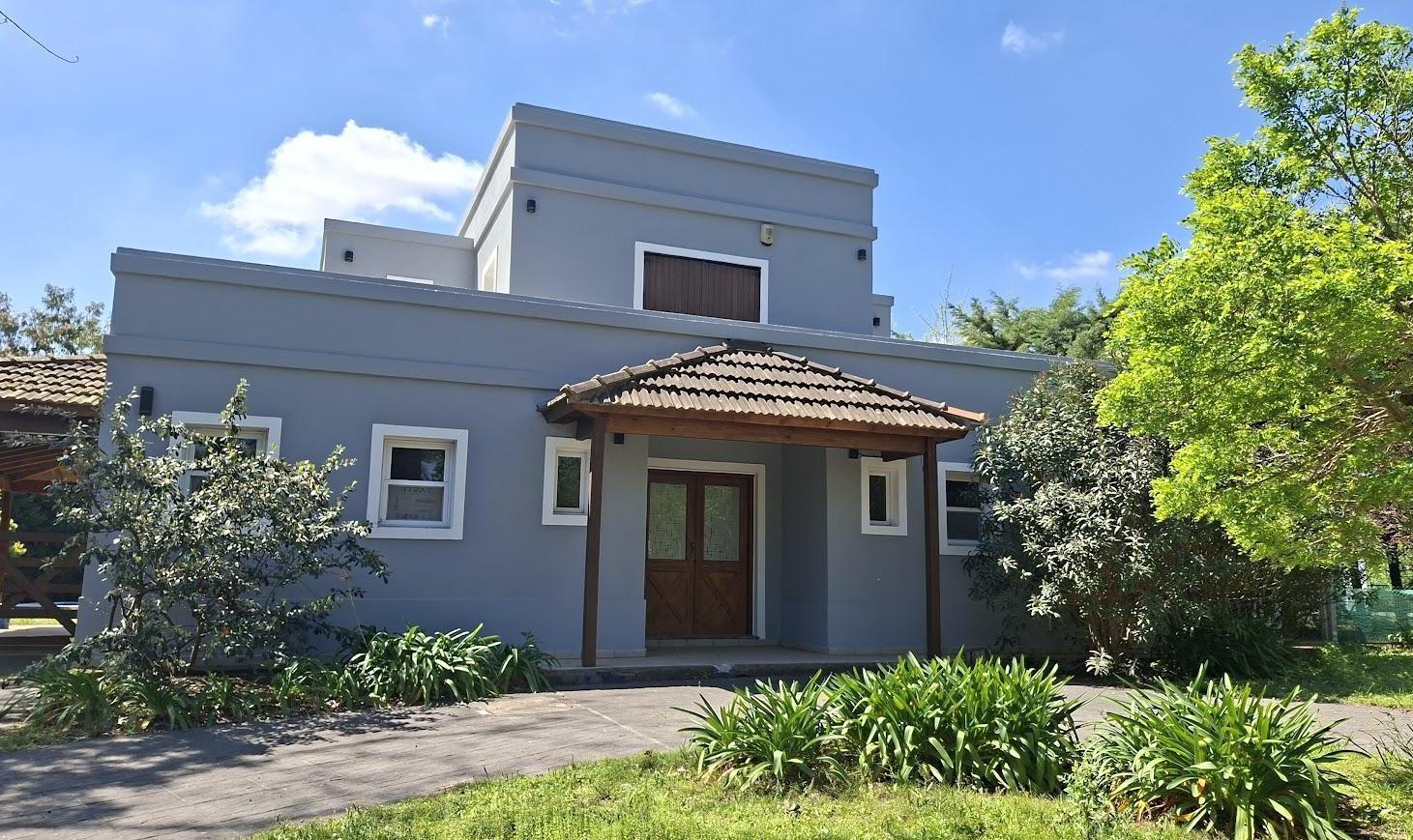 Foto de Casa 4 AMBIENTES PILETA 2 PLANTAS ESCOBAR B° CERRADO, imagen 2