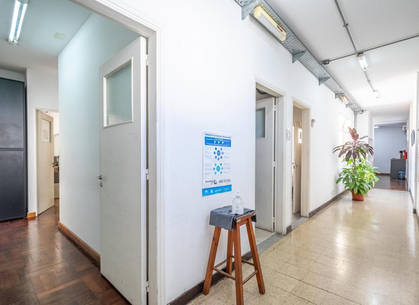 Foto de Departamento en Venta en Monserrat - MÁS de 5 Ambientes, balcón y 4, imagen 2