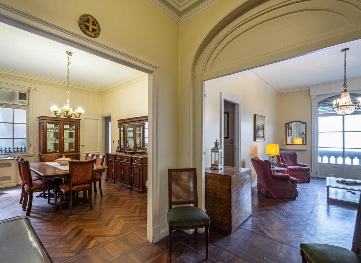 Foto de Venta Departamento de Estilo 4 Ambientes con Dependencia 146 m², imagen 1