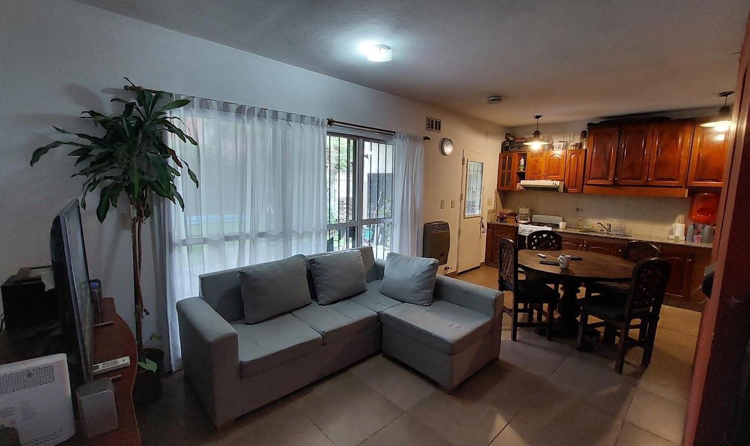 Foto de Casa 3 AMB CON JARDIN HERMOSA APTA CREDITO Y FINANCIACION, imagen 3