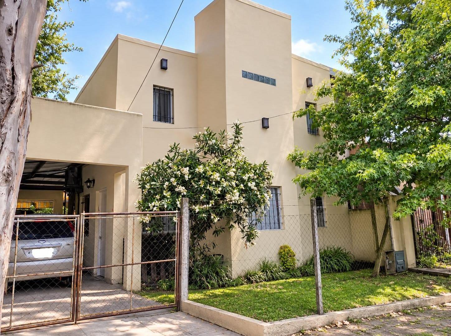 Foto de Casa 3 AMB CON JARDIN HERMOSA APTA CREDITO Y FINANCIACION, imagen 1