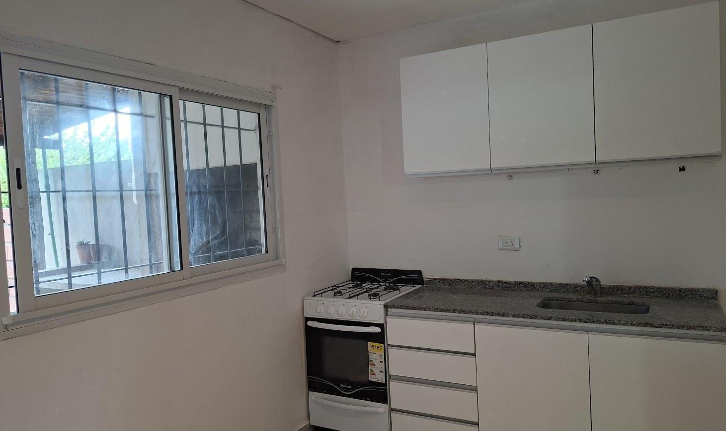 Foto de ALQUILER PH Duplex 3 ambientes y medio con Jardin Cochera descubierta, imagen 4