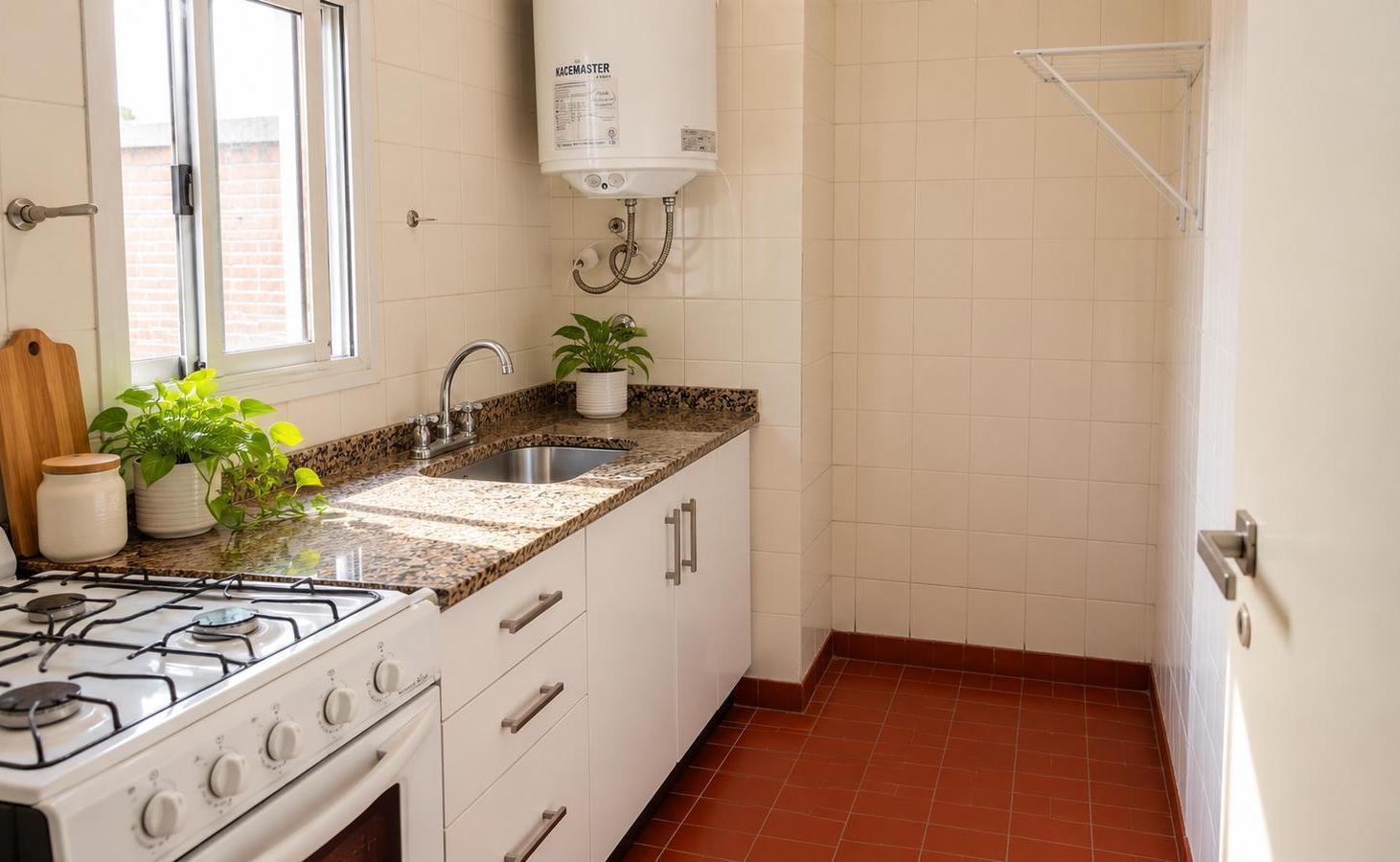 Foto de DEPARTAMENTO EN VENTA EN MONSERRAT, CABA, imagen 5