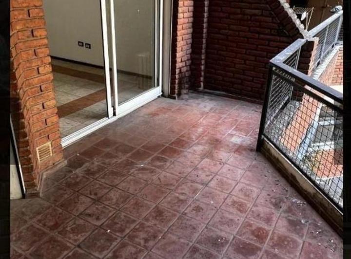 VENDO DEPTO 2 DORM CON COCHERA BALCÓN SOBRE POETA LUGONES 1