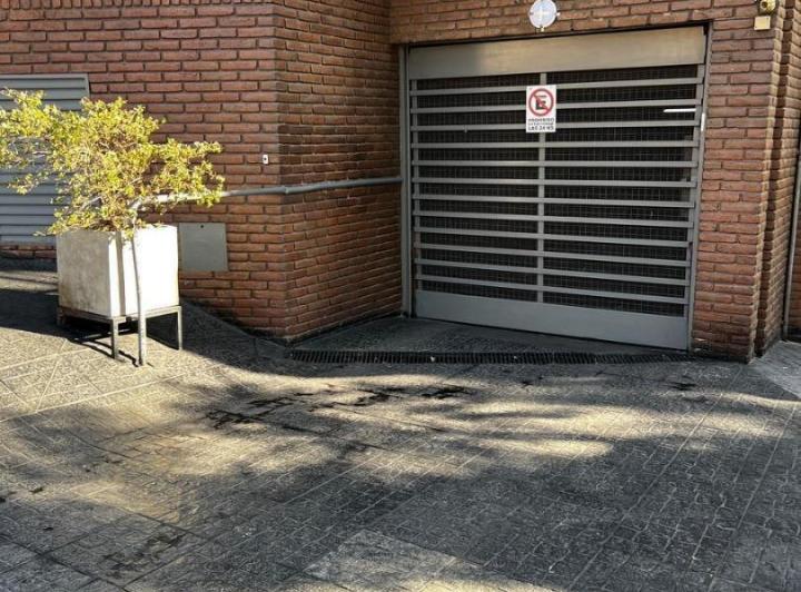 VENDO DEPTO 2 DORM CON COCHERA BALCÓN SOBRE POETA LUGONES 3