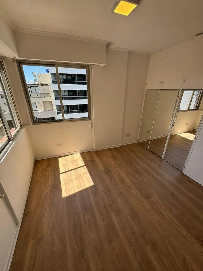 DEPARTAMENTO VENTA AV YRIGOYEN DOS DORM FRENTE 1