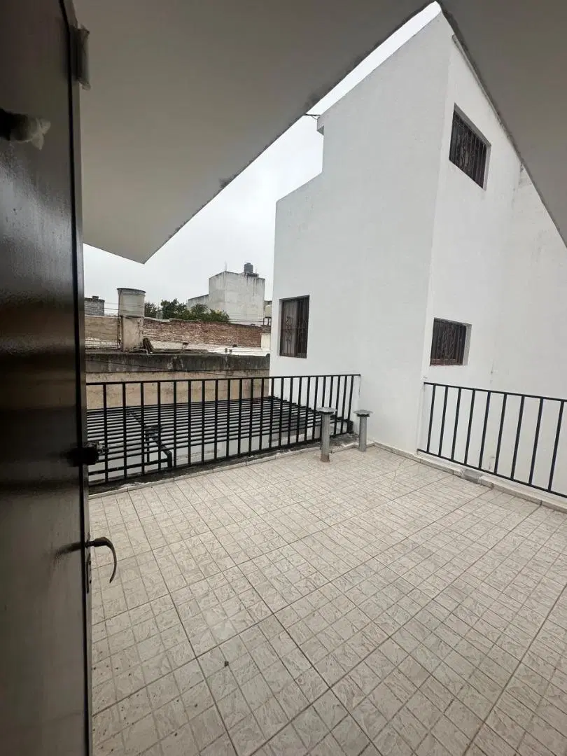 VENDO DUPLEX 2 DORM 2 BAÑOS COCHERA TERRAZA B° PROVIDENCIA 5