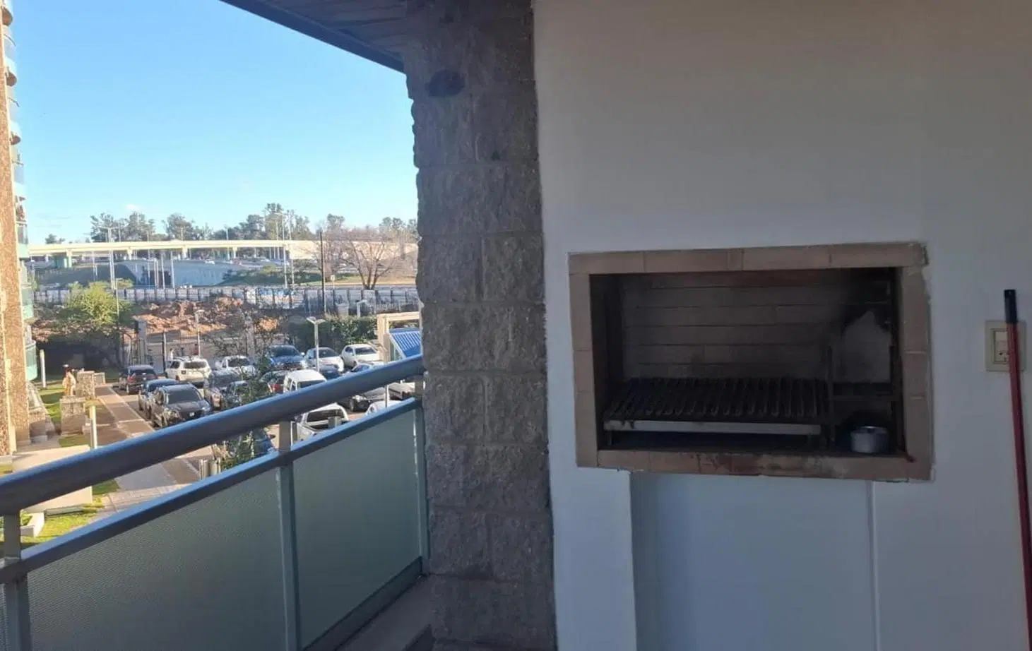 SE ALQUILA DEPTO 2 DORM, BALCON C/ ASADOR- ALTOS VILLASOL 5