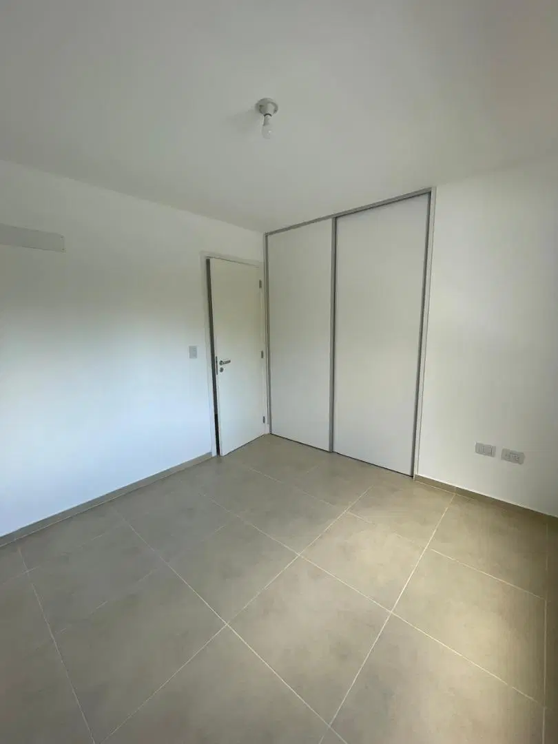 SE VENDE DEPARTAMENTO 1 DORM  PILAY FUTURA- Perón 1150 2