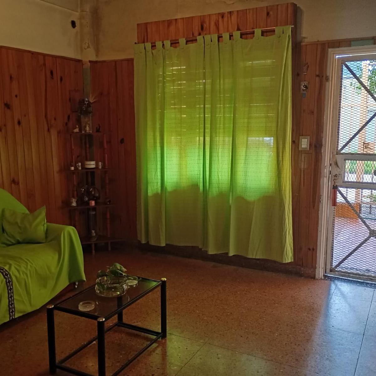 VENTA. CASA MAS DEPTO LA TABLADA. LOTE PROPIO. MULTFAMIILIAR.