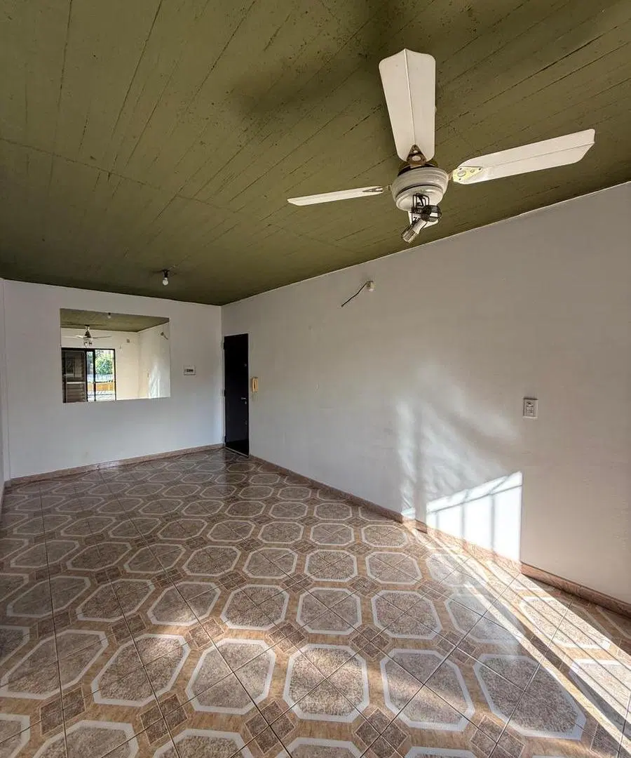 Departamento en Isidro Casanova 3