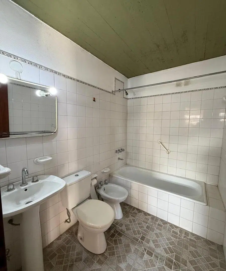 Departamento en Isidro Casanova 2