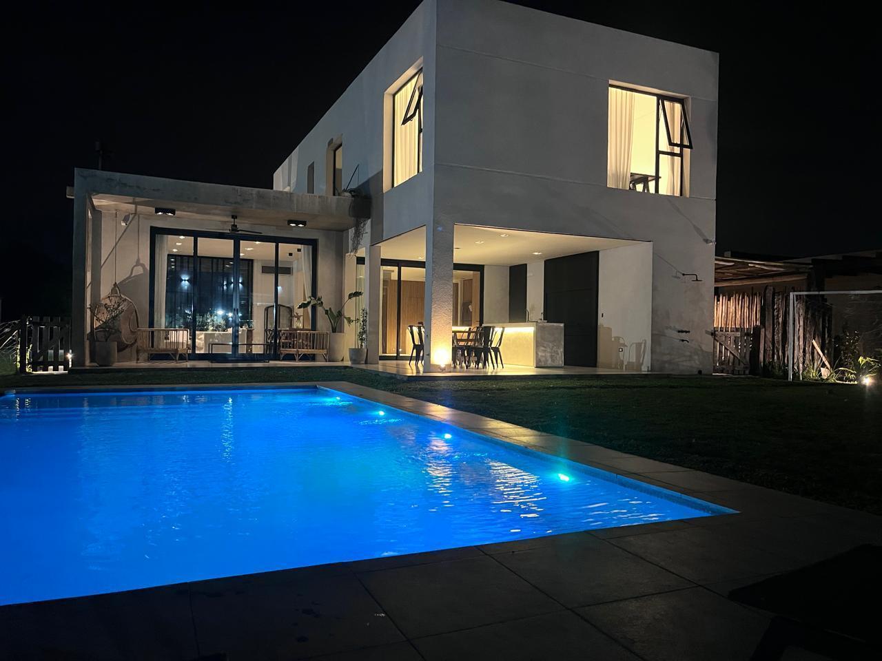 Venta, Casa 6 ambientes, La Martona, 2 años de antiguedad, Cañuelas, Club de Campo la Martona