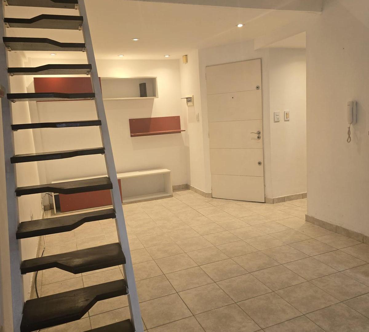 Foto de Departamento 2 AMBIENTES- caseros - centro-, imagen 4