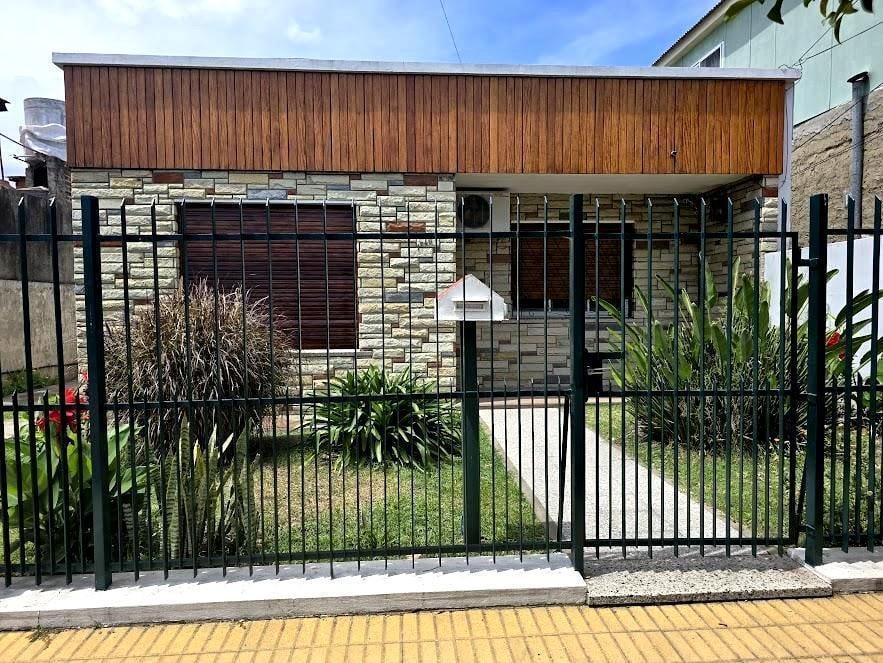Foto de Casa en Loma Hermosa - venta - excelente - 3 ambientes, imagen 1