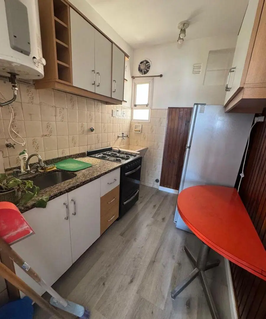 Departamento de tres ambientes con balcon 2