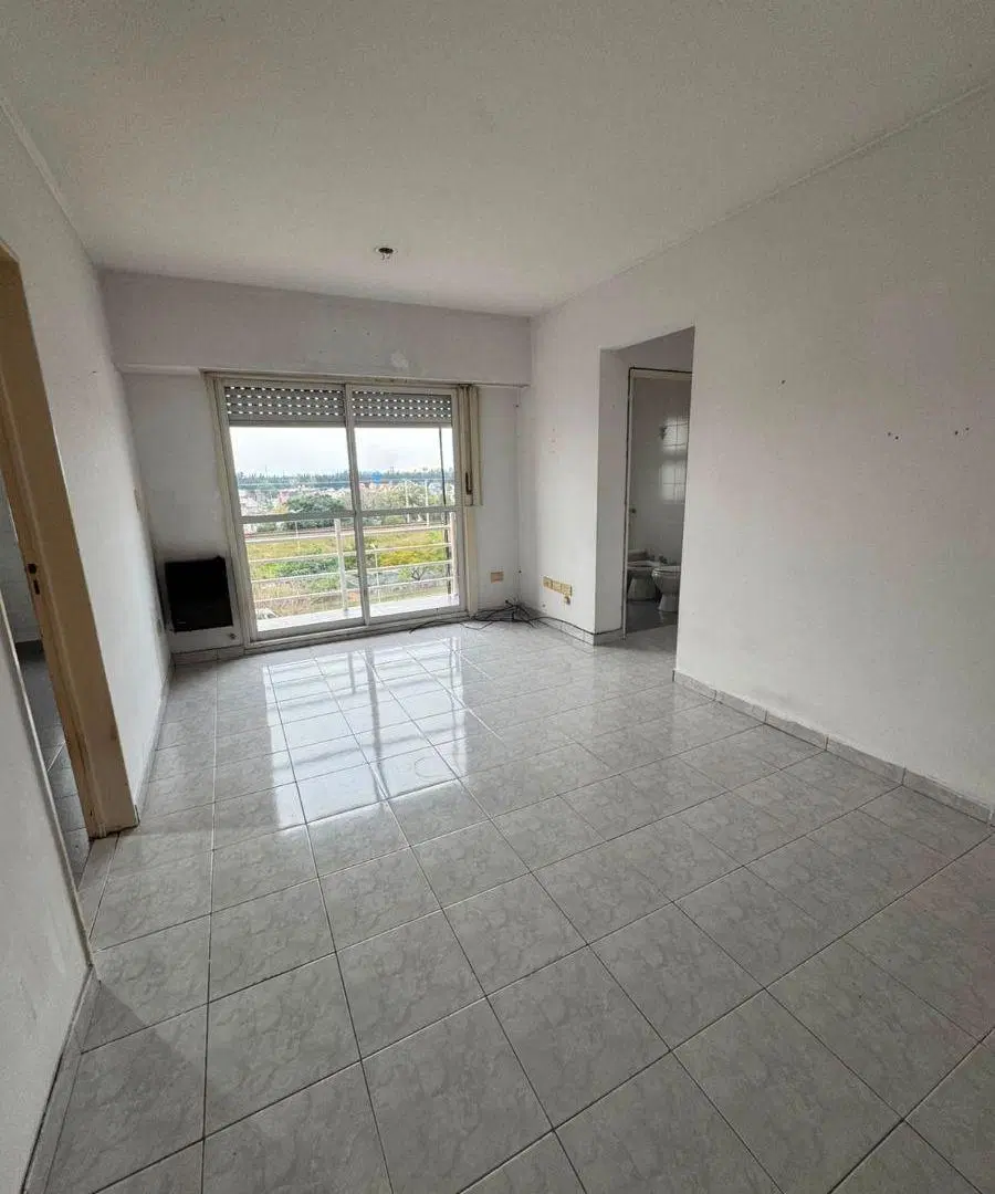 Departamento de 2 ambientes con balcón 2