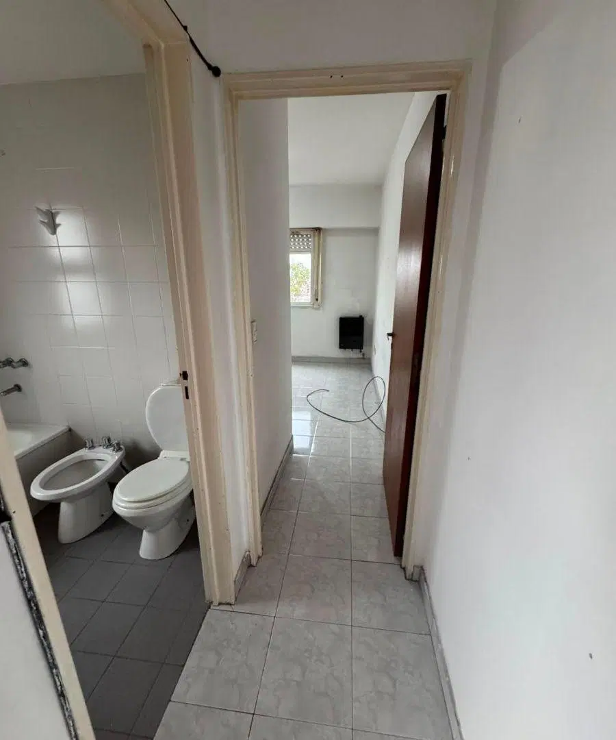 Departamento de 2 ambientes con balcón 4