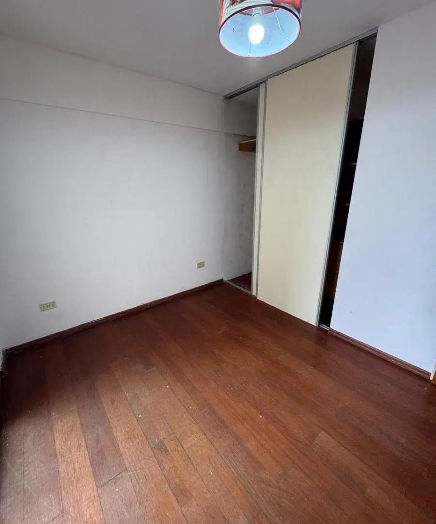 Departamento de 3 ambientes con balcon y parrilla 2