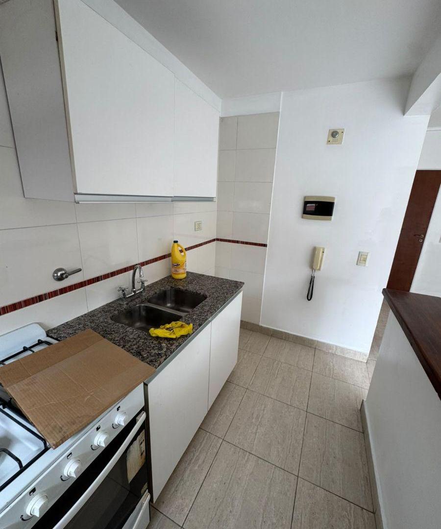 Foto de Departamento de 2 ambientes con cochera y balcon, imagen 4