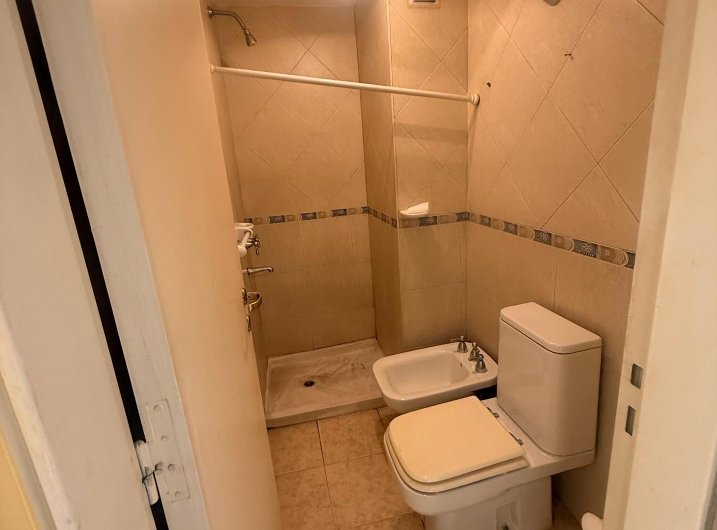 Foto de DUEÑA ALQUILA DEPARTAMENTO DE 1 DORMITORIO APTO OFICINA O VIVIENDA, imagen 4