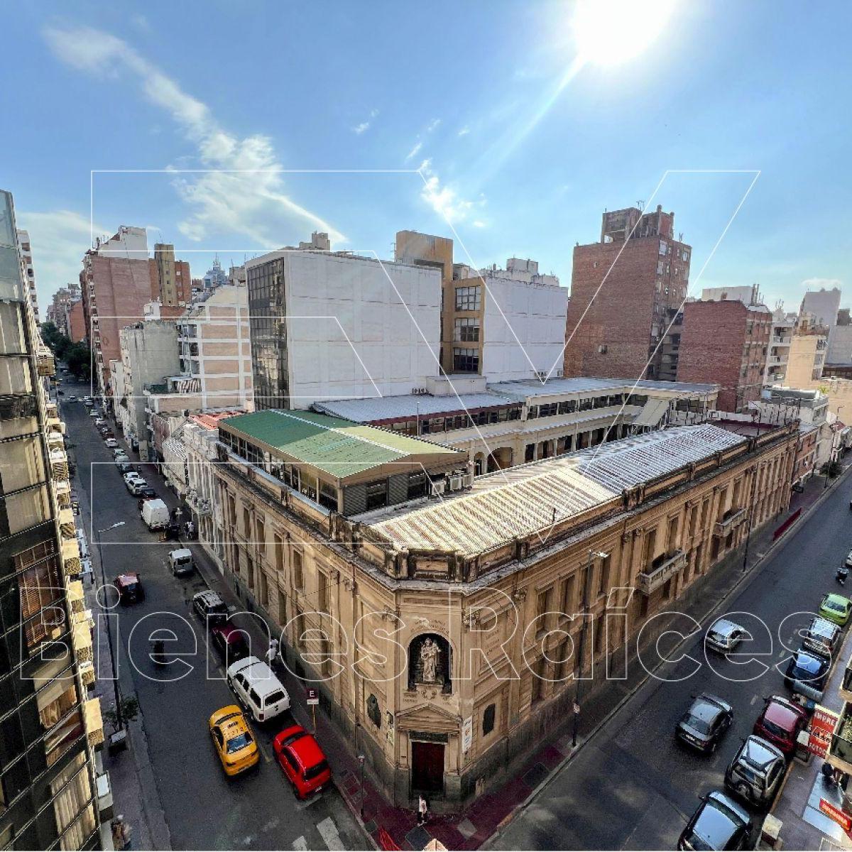 Venta. Centro. Depto 2 Dorm Piso Alto con Balcon. Independencia Esq Duarte Quiros! a m de Facult 2