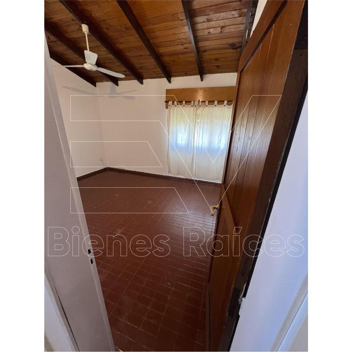 Venta. Rogelio Martinez. Casa + 2 Departamentos. Ideal Familia Grande o Inversor. Titulos Perfectos 3