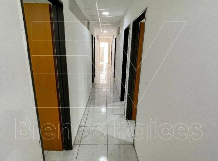 ALQUILER. CAÑADA Y MONTEVIDEO. ESPECTACULAR PROPIEDAD 600 MTS CUBIERTOS. 3 NIVELES. NO PAGA EXPENSAS 4