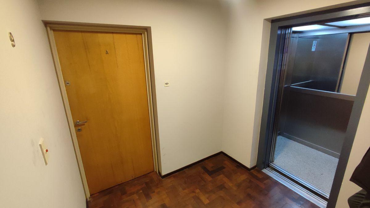 Foto de Departamento Semipiso con Cochera frente al Teatro Libertador San, imagen 2