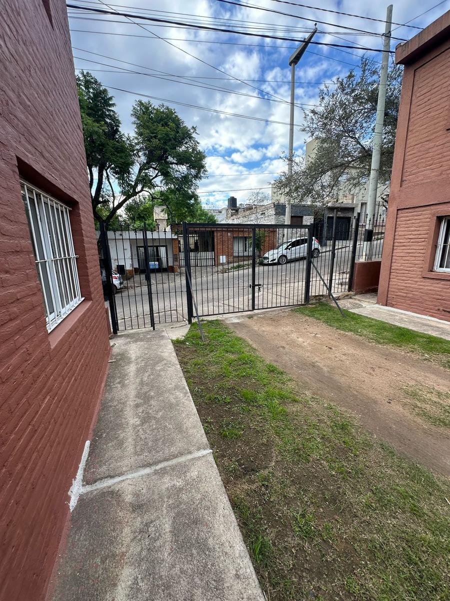 Complejo de Duplex en Venta Ideal Rentista Bv San Juan 3