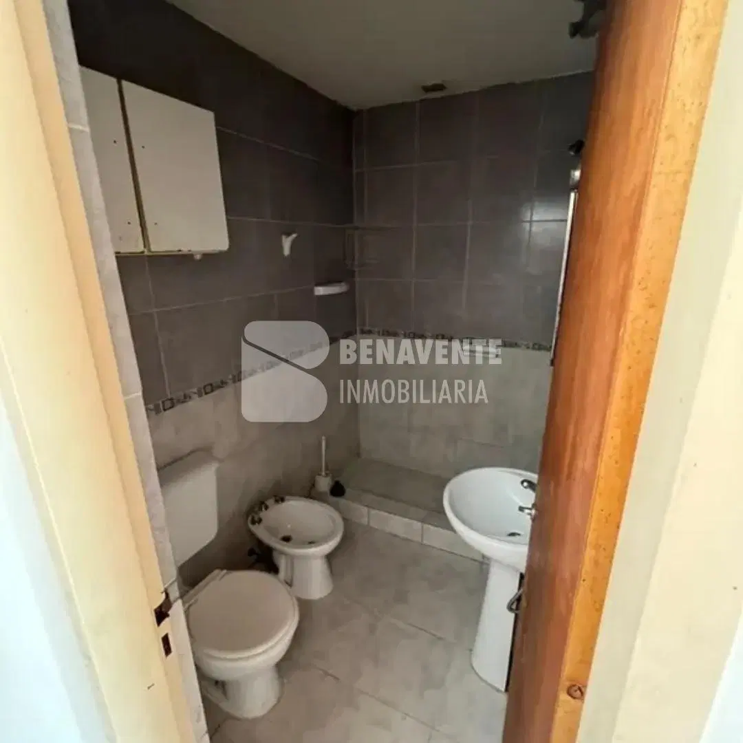 Departamento 2 ambientes con cochera en venta – Villa Luzuriaga | Excelente oportunidad 1