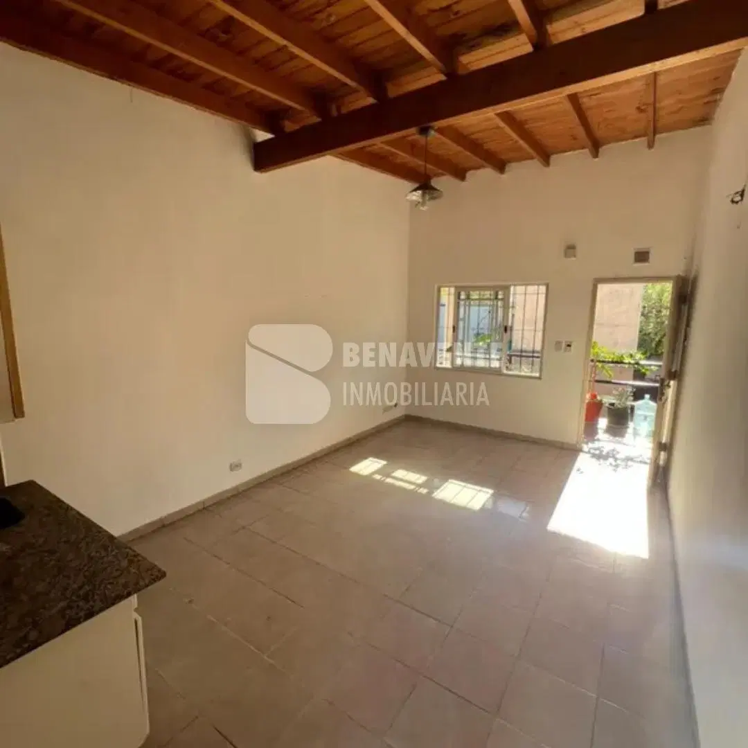 Departamento 2 ambientes con cochera en venta – Villa Luzuriaga | Excelente oportunidad 3