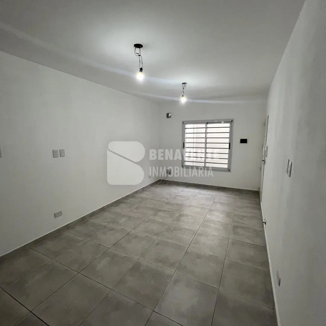Alquiler Departamento 2 Ambientes en Villa Luzuriaga 3
