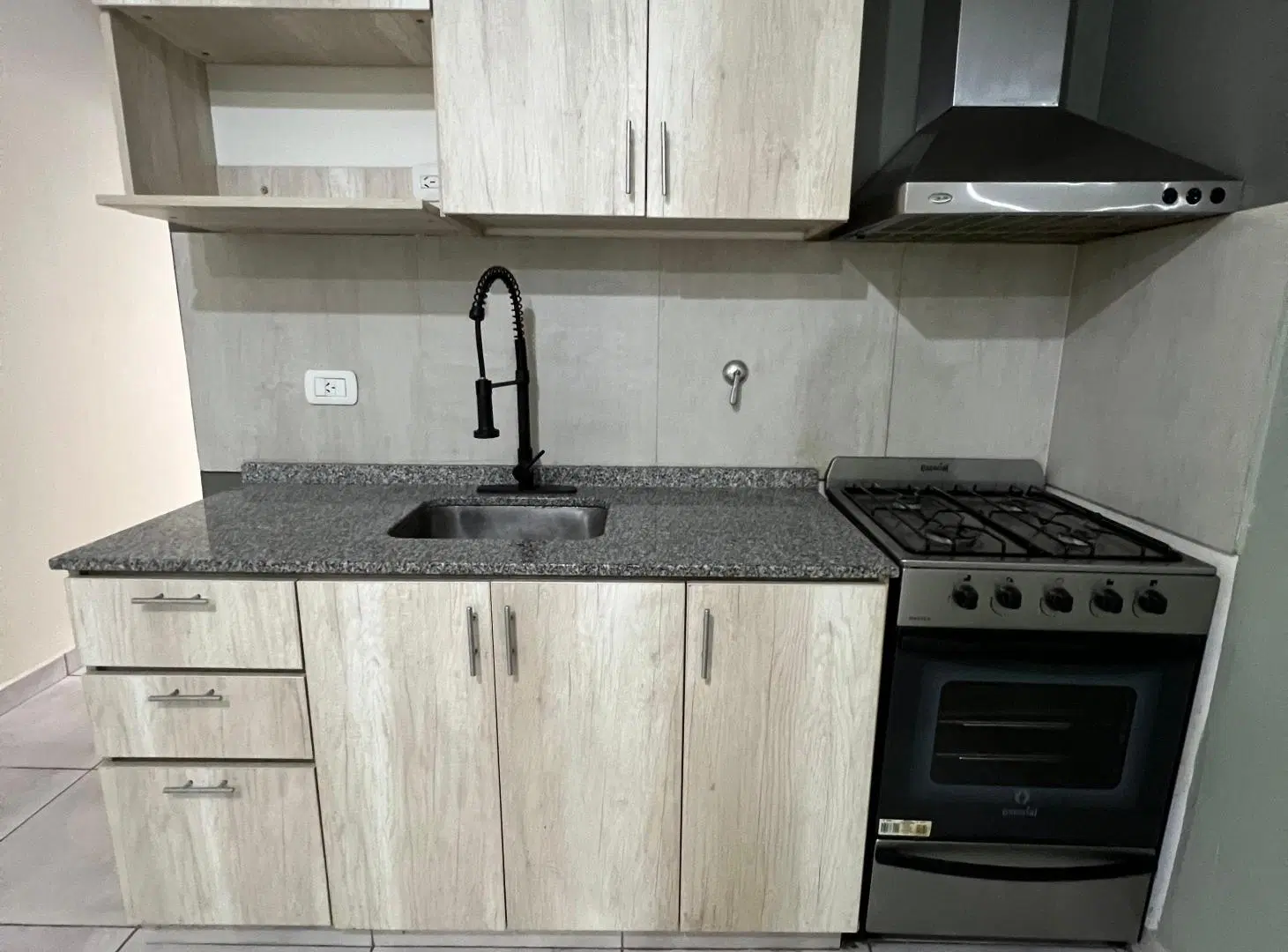 Departamento 2 Ambientes en Alquiler con Patio – A Metros de la UNLaM 3