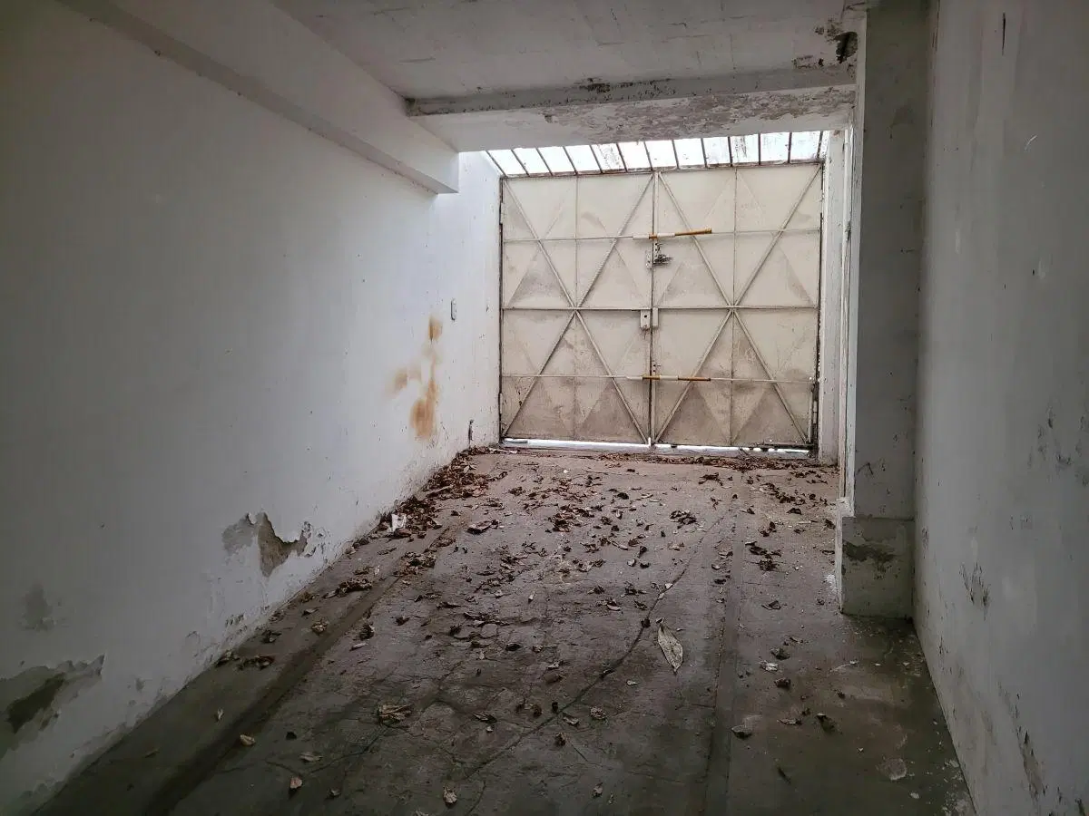 VENDE O VENDE - Oportunidad Depósito con Oficinas - Ubicación Estratégica - 215M2 aproximados. 5