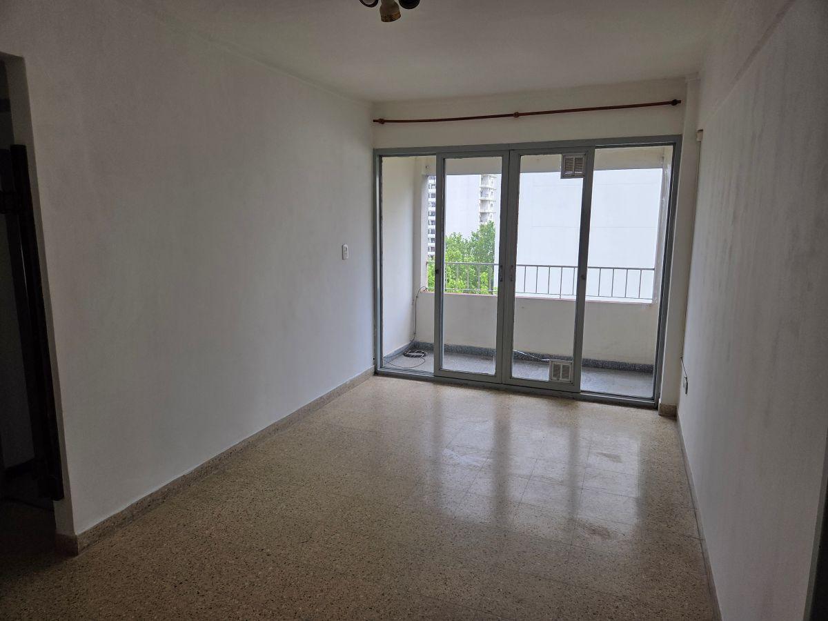 Foto de Departamento Ubicacion Excelente - Balcon - Acepta Mascotas, imagen 3