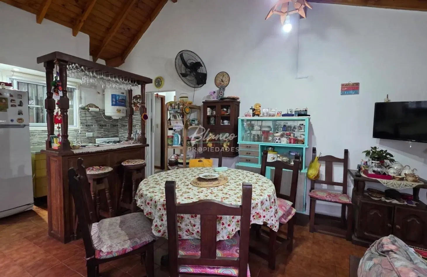 ¡IMPECABLE! PH al Frente 3 Ambientes con Todos los Servicios, Garage y Quincho 4