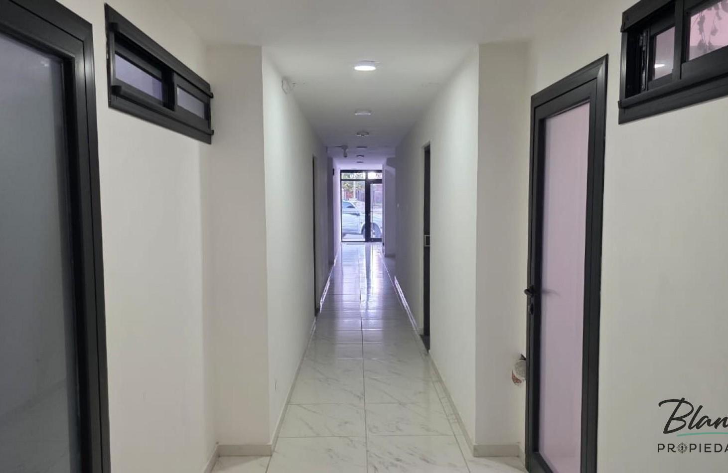 Foto de HERMOSO DPTO DE 3 AMBIENTES A MTS DEL MAR CON TERRAZA PROPIA!!!, imagen 1