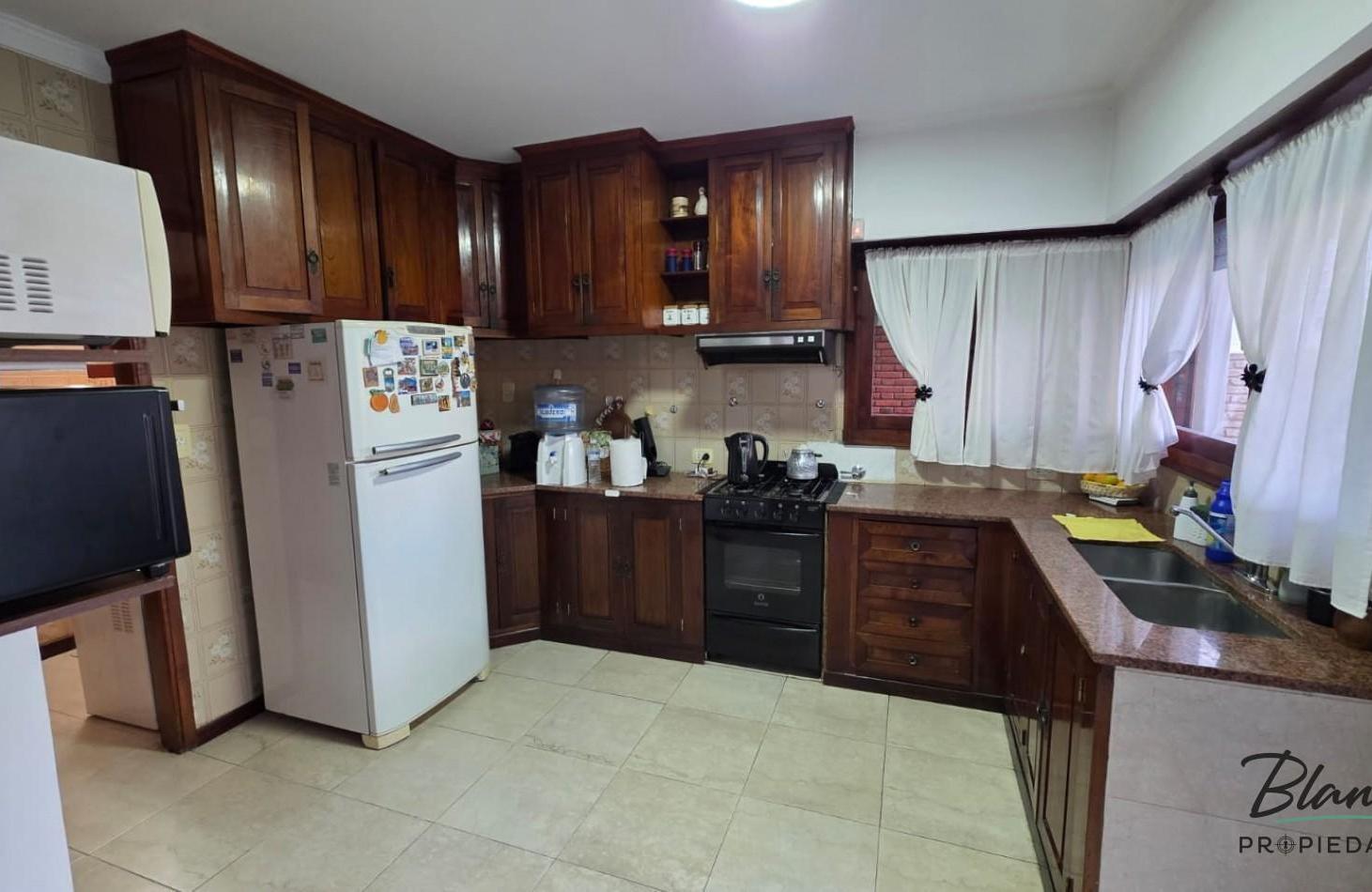 Foto de Importante Casa de Categoria de 6 Ambientes - Ideal Vivienda Permanente, imagen 5