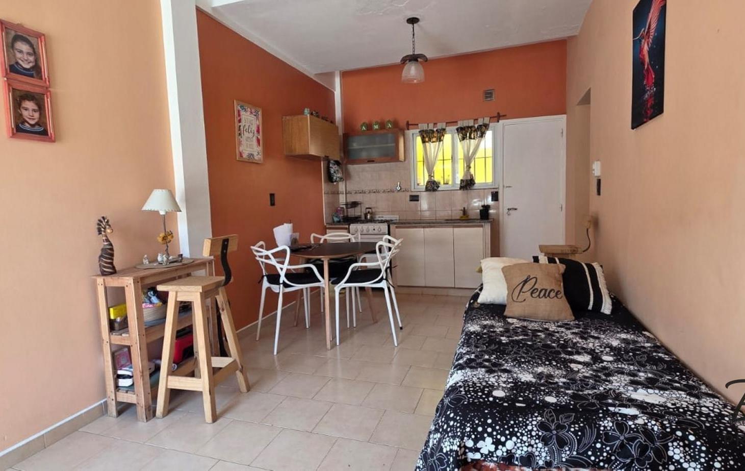 Foto de Hermoso Dpto de 2 ambientes en Planta Baja con todos los servicios en, imagen 5