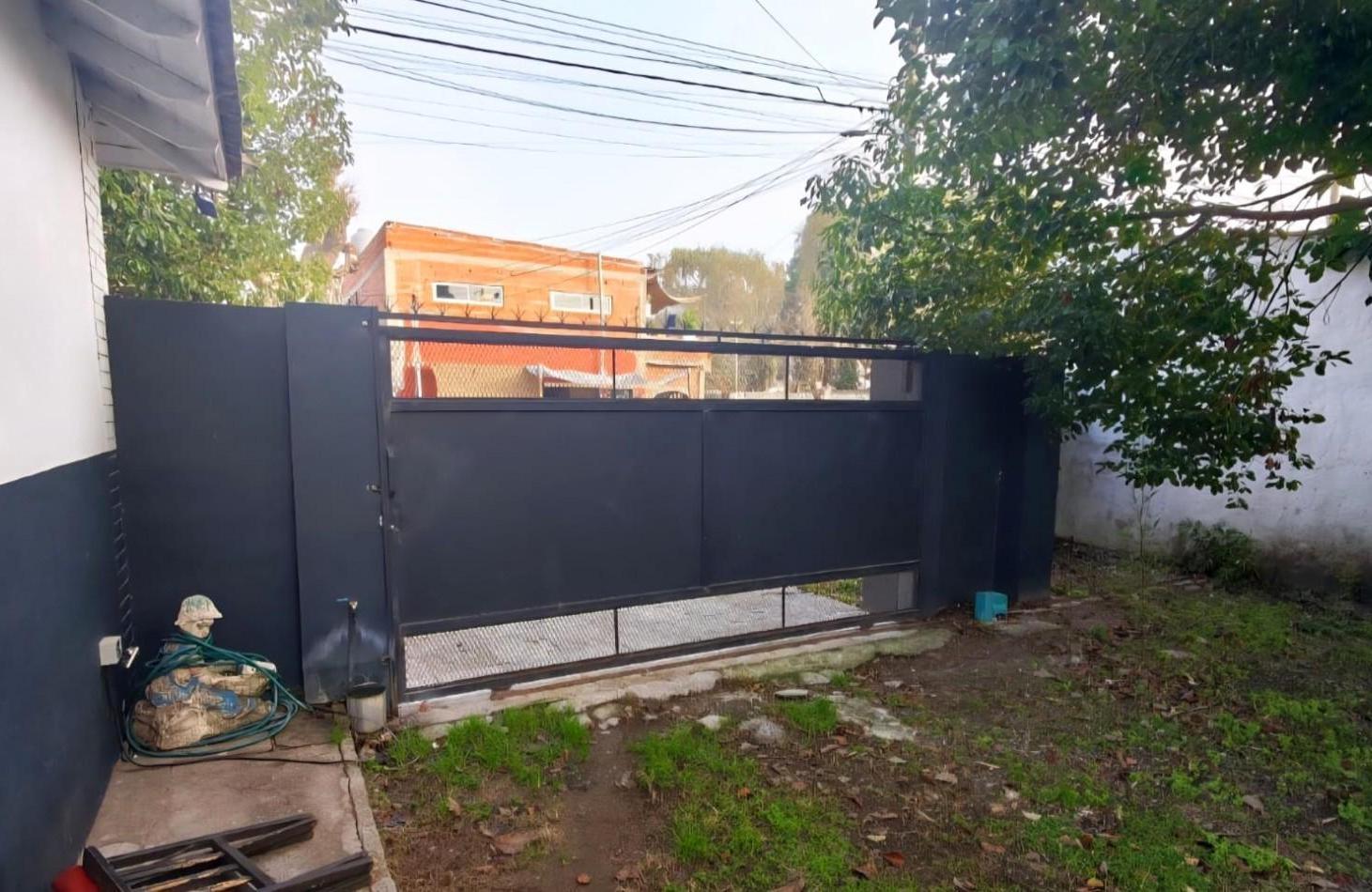 Foto de 🏡 Casa+quincho + galpon en venta - Cramer 50, Mar de Ajo, imagen 1