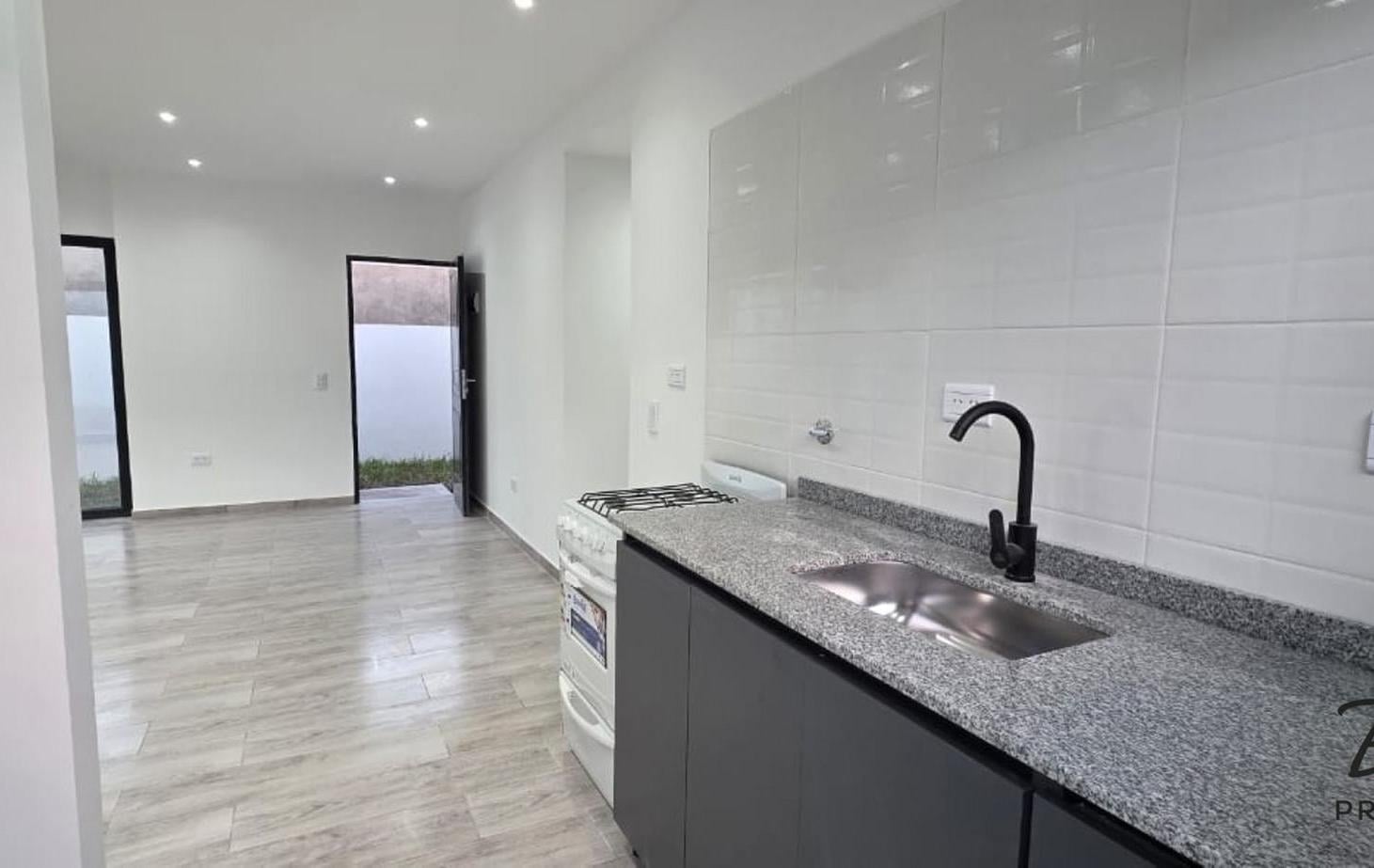 Foto de Hermosa Propiedad en venta a estrenar de 4 ambientes a Metros del, imagen 3