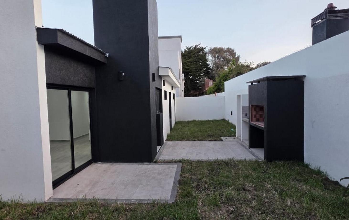 Foto de Hermosa Propiedad en venta a estrenar de 4 ambientes a Metros del, imagen 4