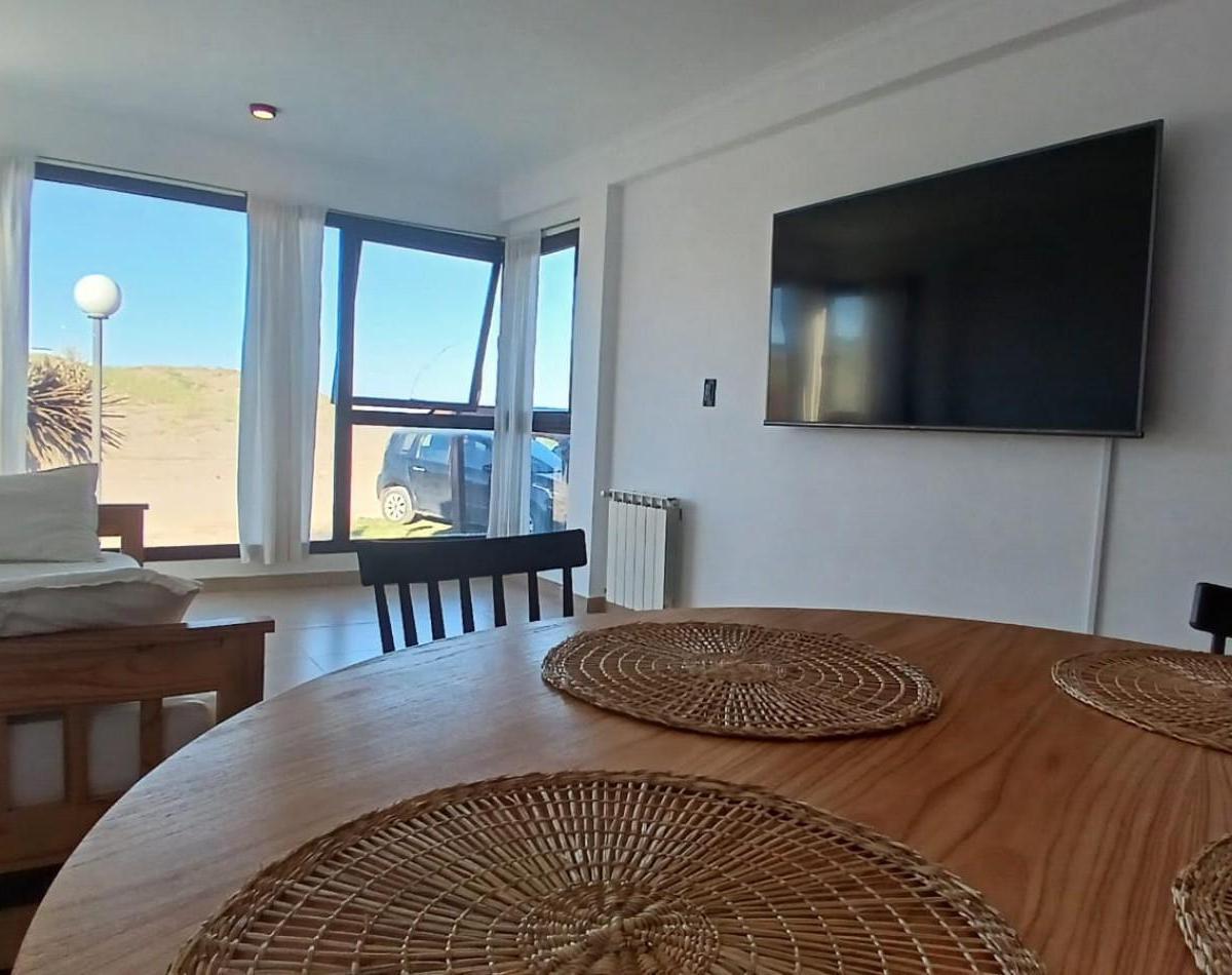EN VENTA MODERNO DEPARTAMENTO EN VILLA GESELL- 149 Y PLAYA " GRAN OPORTUNIDAD"