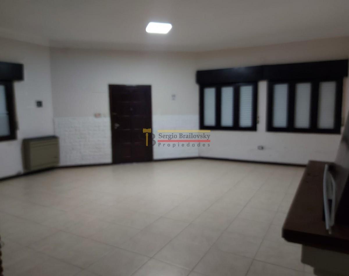 Foto de OPORTUNIDAD SE VENDE CASA DE 5 AMBIENTES EN GRAL. MADARIAGA APTO, imagen 5