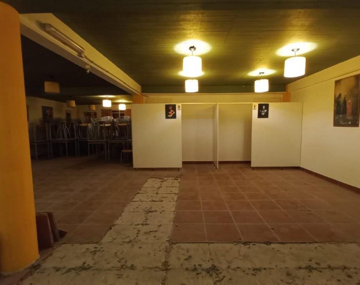 Se Vende Local Comercial en Mar Azul 1